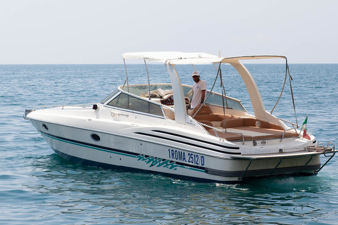CRANCHI ENDURANCE 35 noleggio barche Salerno